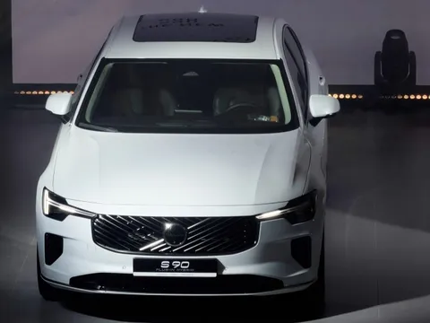 Volvo S90 mới và XC60 nâng cấp ra mắt Việt Nam, giá không đổi
