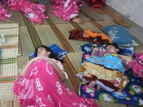 Đêm không ngủ ở Khánh Hòa giữa cơn lũ lịch sử