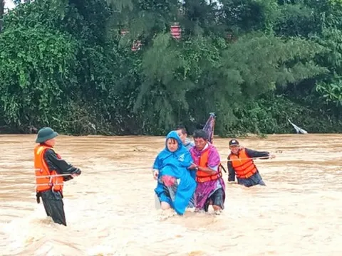 Tỉnh ủy Đắk Lắk gửi thư nhờ TPHCM hỗ trợ khắc phục hậu quả bão lũ