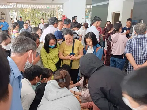 Yêu cầu kiểm tra, xử lý tình trạng 'cò hồ sơ' mua bán nhà ở xã hội