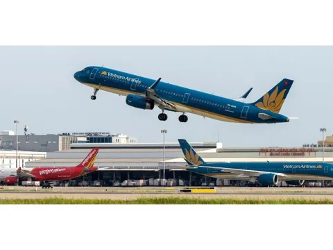 Hàng không Việt Nam phục hồi mạnh mẽ với tăng trưởng 2 con số 2025