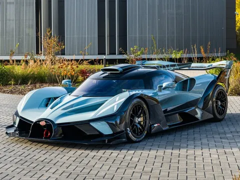 Siêu xe đua Bugatti Bolide cuối cùng được bàn giao