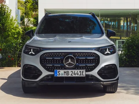 Mercedes-Benz GLB hoàn toàn mới bổ sung cấu hình thuần điện