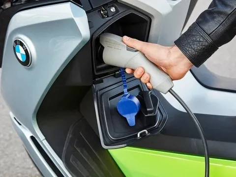 Sạc xe điện tại chung cư trên thế giới - quy định thế nào?